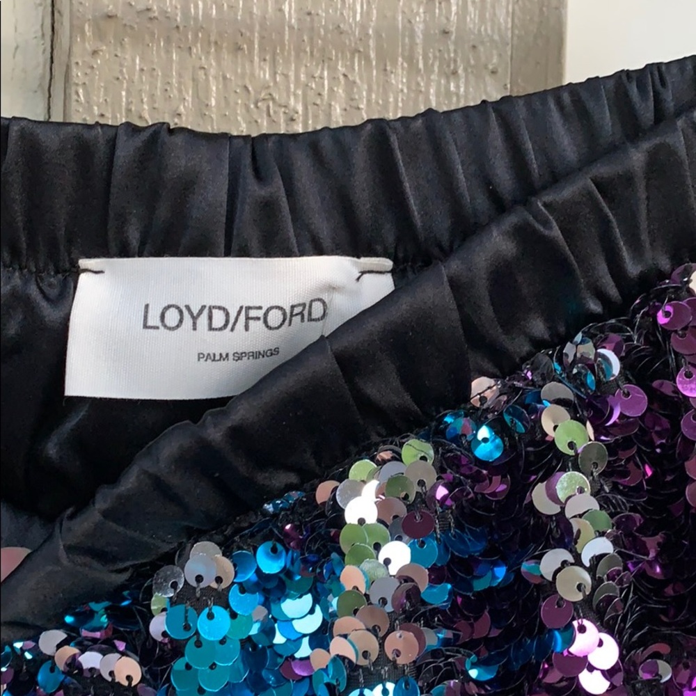Designer Shorts NWT - Picture 2 of 2